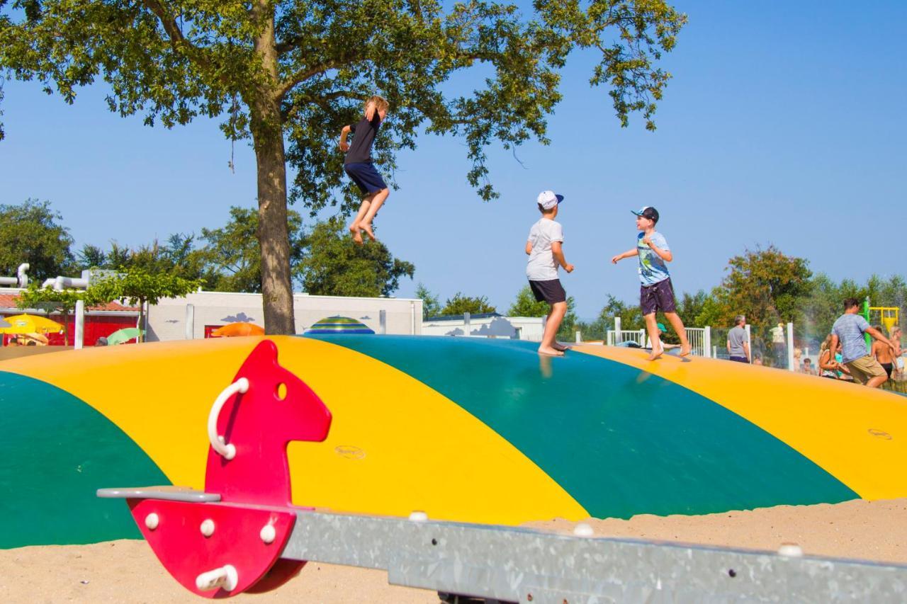 Camping De Duinhoeve Chalet Zeeland Not For Companies 버그함스테드 외부 사진